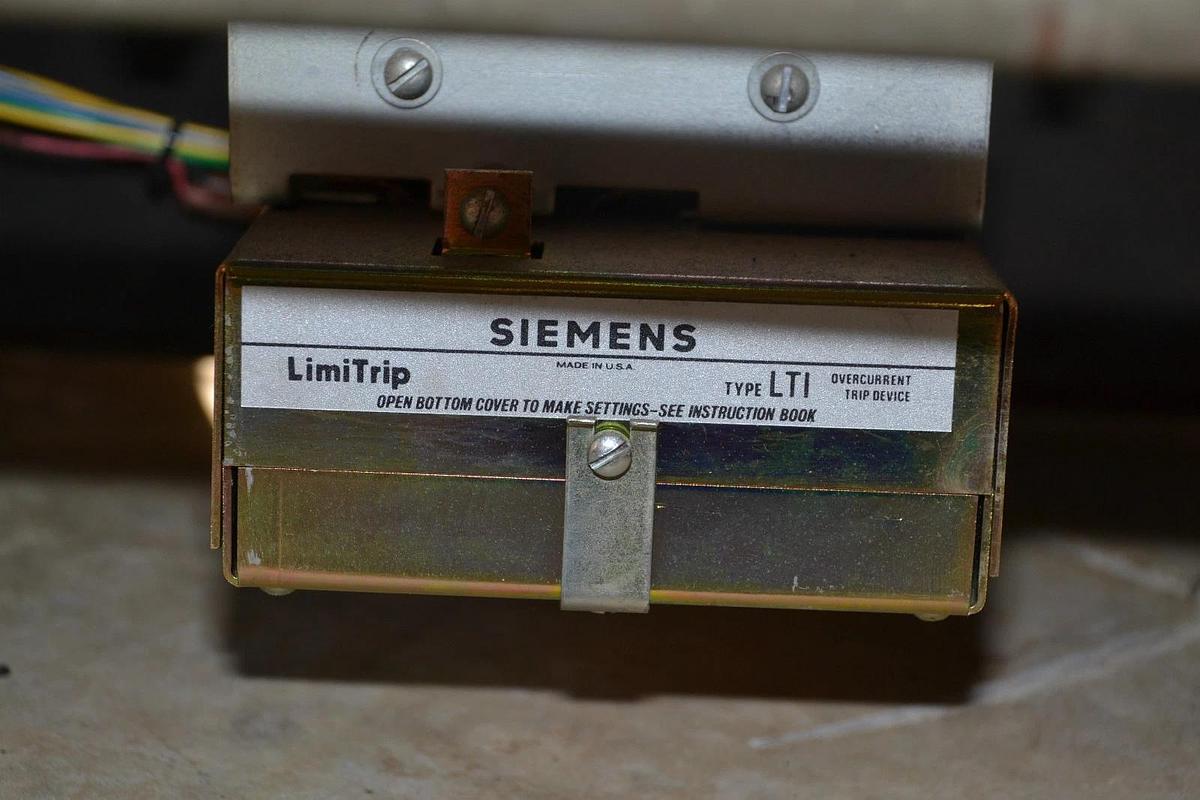 Used Westinghouse DA-50 DA50 Air Breaker 600a 600 amp 1-so.18y2726  siemens limitrip