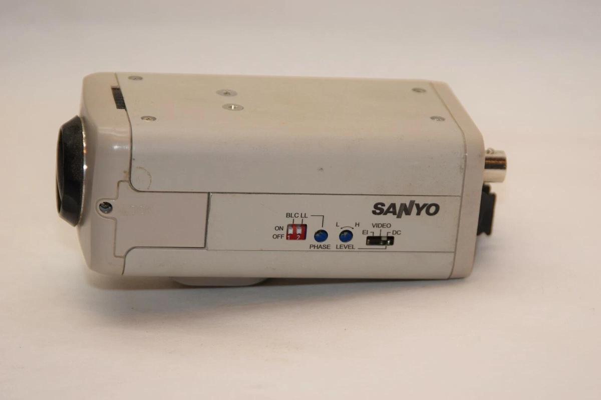 Used SANYO CCTV 24vac 12vdc VCB-3454 VCB 3454 VCB3454 B/W CCD Security Camera