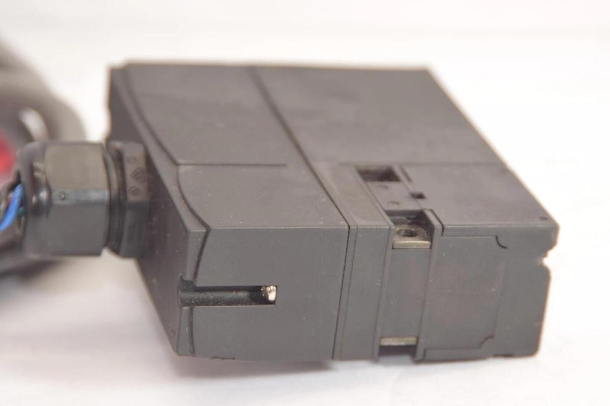 Used SCHMERSAL AZM 170SK-02zrka AZM1770SK-02zrka 250v Safety Switch