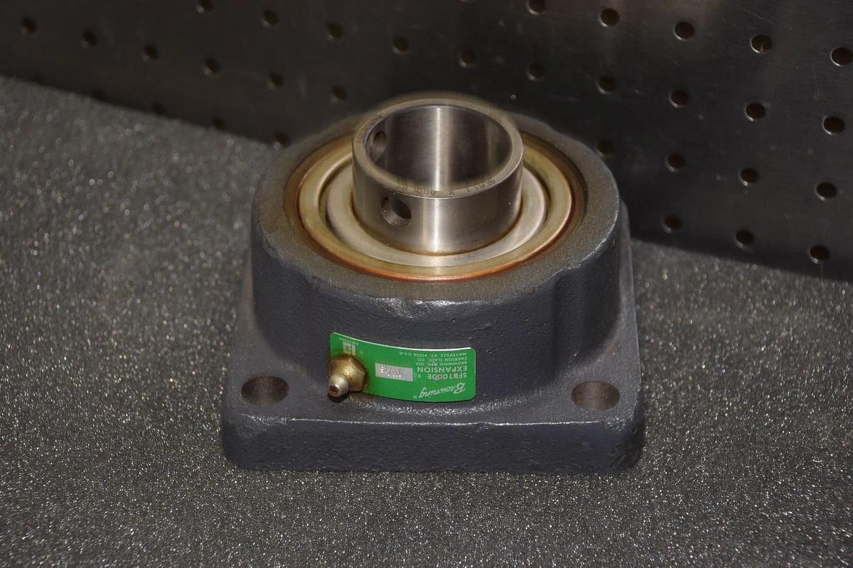 BROWNING SFB100E X 1-11/16 SPHERICAL FLANGE BLOCK NEW