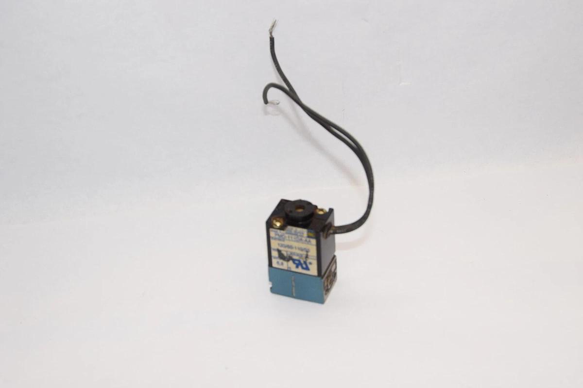 Used MAC VALVES PMD-111DA-AA PMD111DAAA 110/120V 50/60Hz 6.8Watt Solenoid Valve