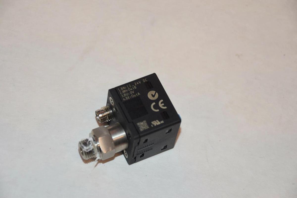 Used FESTO SPAB-B2R-G18-2P-M8 -1 TO 1 BAR 24VDC PRESSURE SENSOR