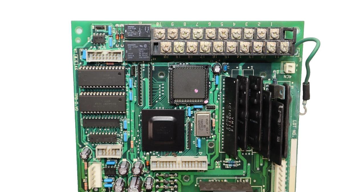 Used Yaskawa YPHT31020-1-0 , YPHT3102010 , Type JPAC-C36-02 TPB-D.V0 Circuit Board