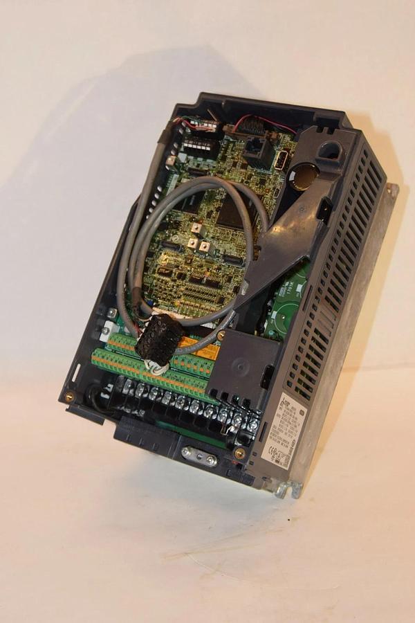 Used MITSUBISHI FR-A840-00052-1-N6 FRA840000521N6 3 Phase Inverter