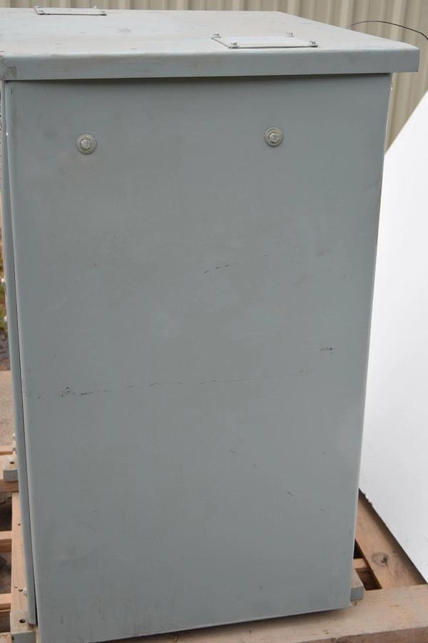 Used R E UPTEGRAFF 300 KVA Transformer 4160V Primary 208V Secondary 208Y/120V 300KVA