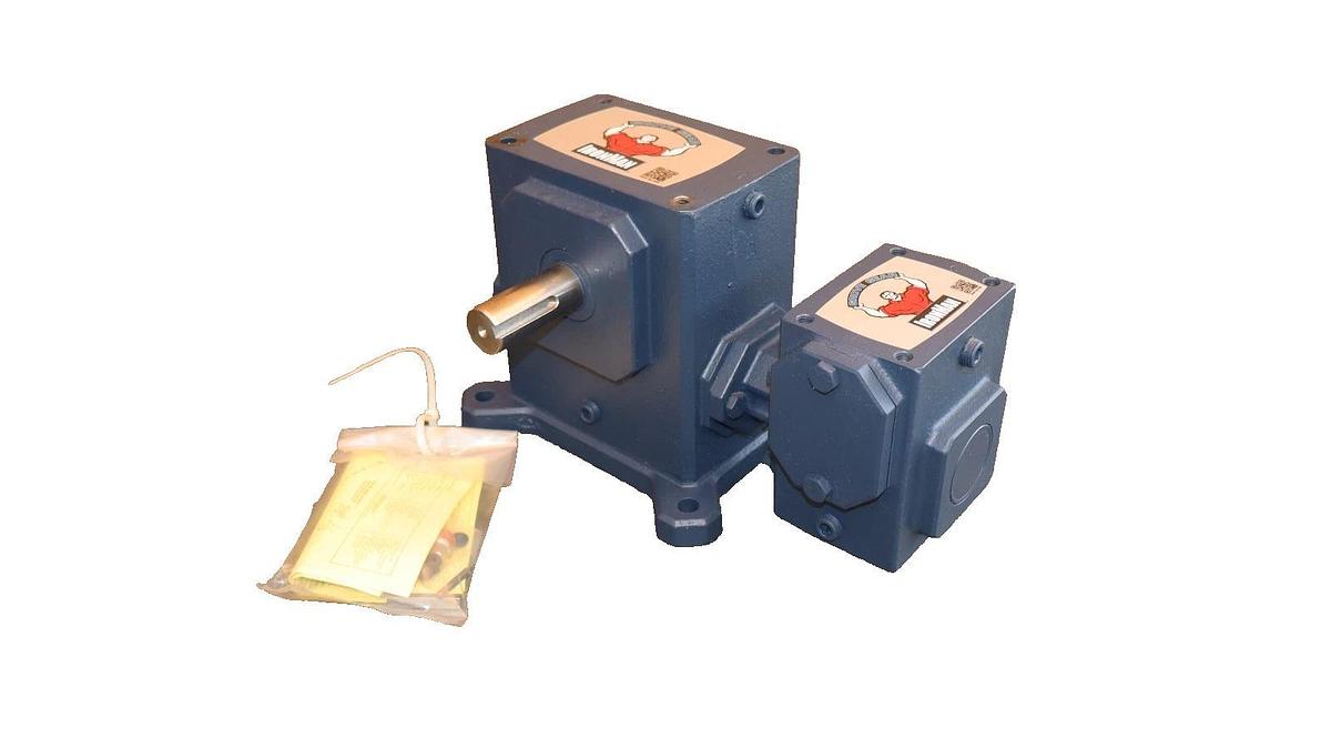 IRONMAN GROVE GEAR Box Double Reduction Speed Reducer GRG-DU-821-100D6 100:1 NEW