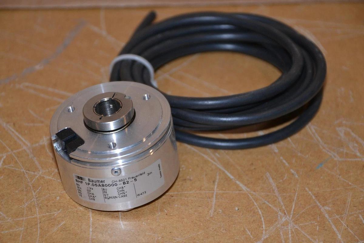 BAUMER BHF 1P.05A80000-B2-5 ENCODER NEW