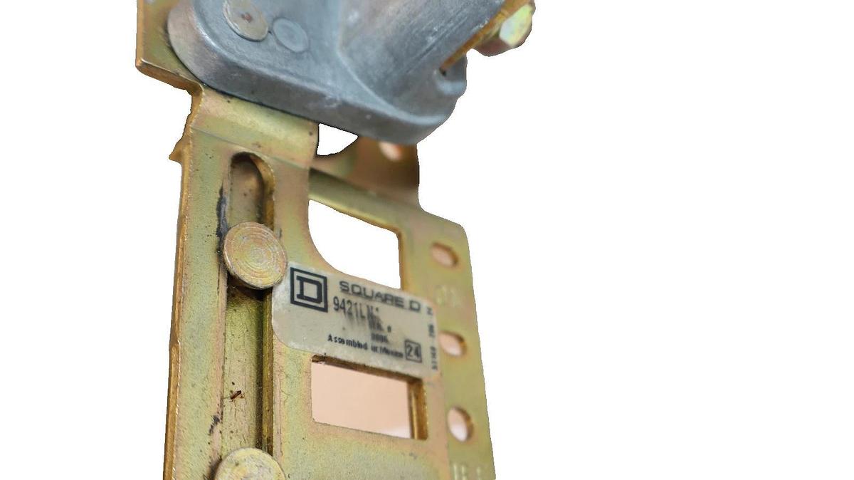 Used Square D Disconncet Handle 9421LN4 Series B For Breaker FAL3600