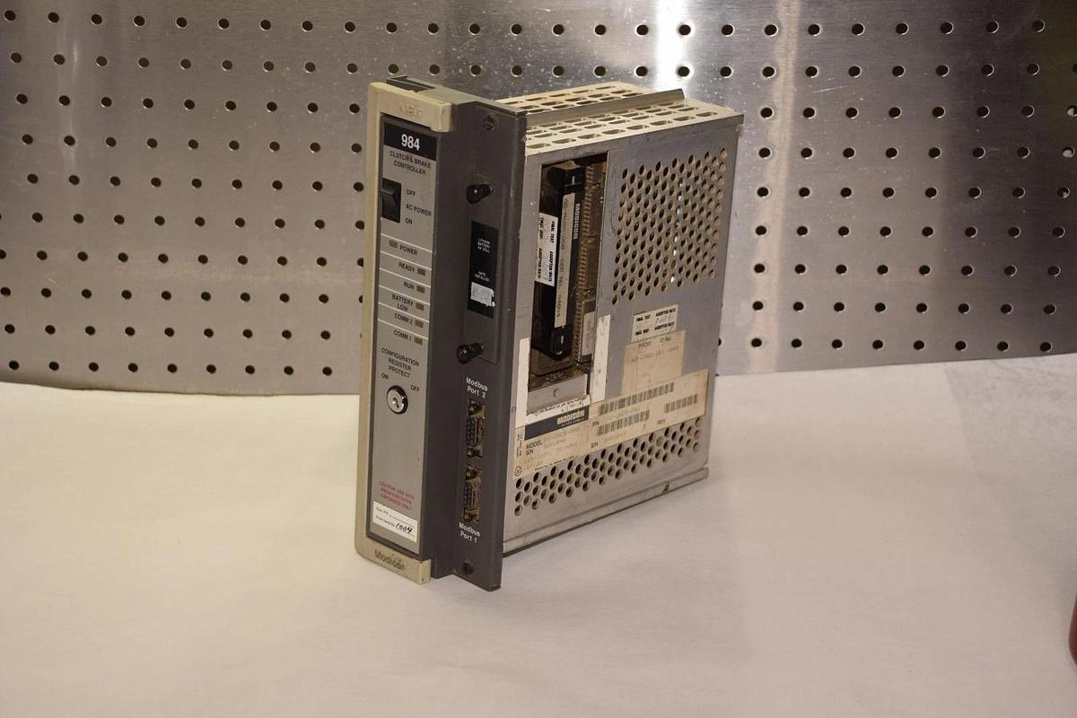 Used MIDICON PC-CBCB-000 WITH AS-M680-008 115/220V MODULE CLUTCH & BREAK CONTROLLER