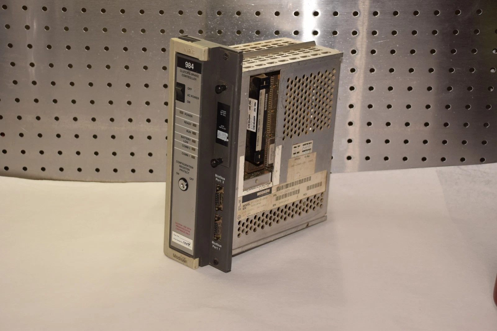 Used MIDICON PC-CBCB-000 WITH AS-M680-008 115/220V MODULE CLUTCH & BREAK CONTROLLER