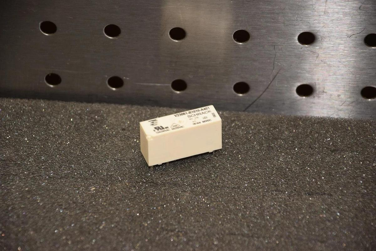 SCHRACK V23061-B1010-A401 V23061B1010A401 60VDC 10A 240 VAC RELAY NEW