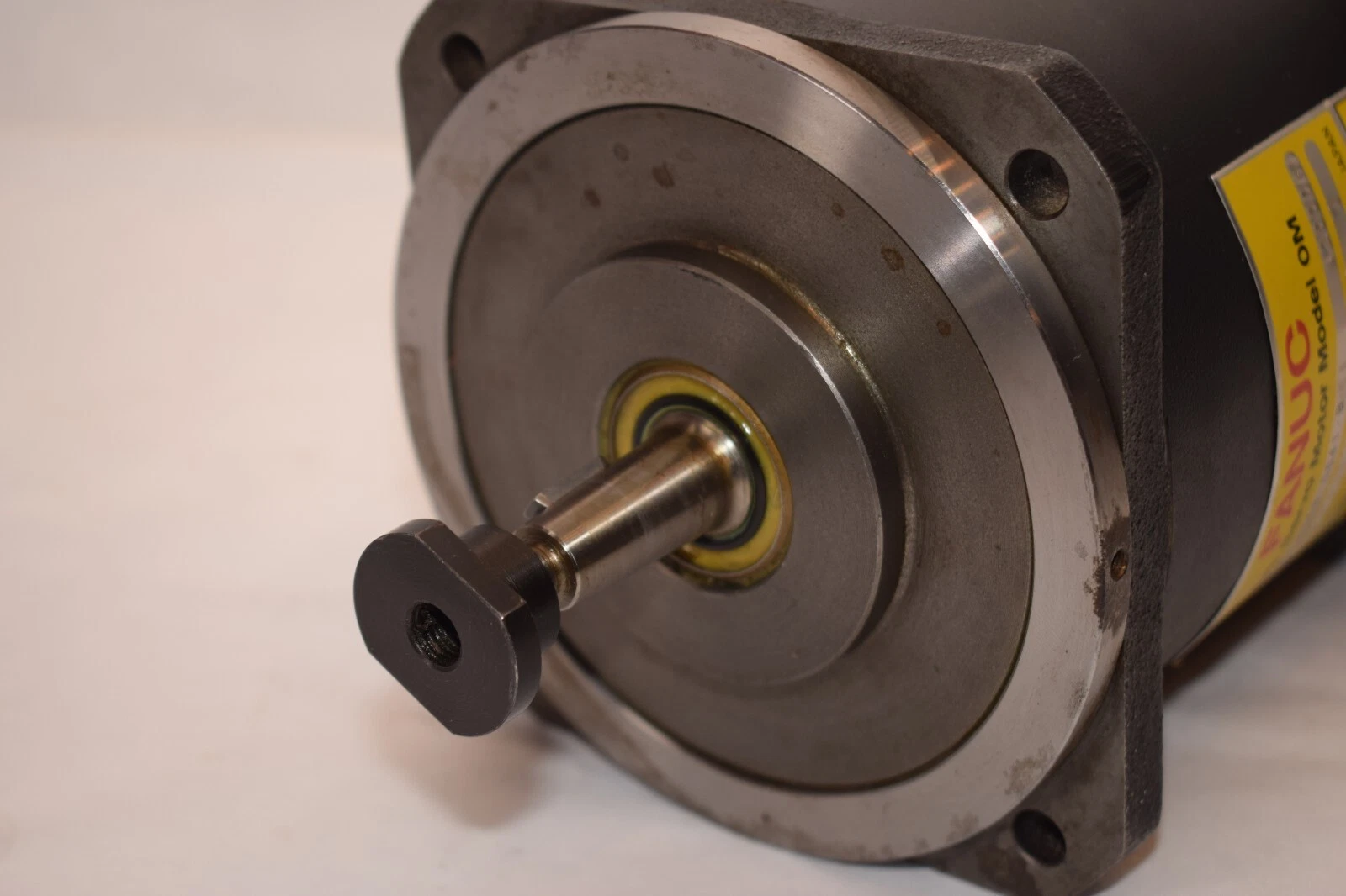 Used Fanuc DC Servo Motor OM A06B-0641-B011 A06B0641B011 2000M 2000rpm