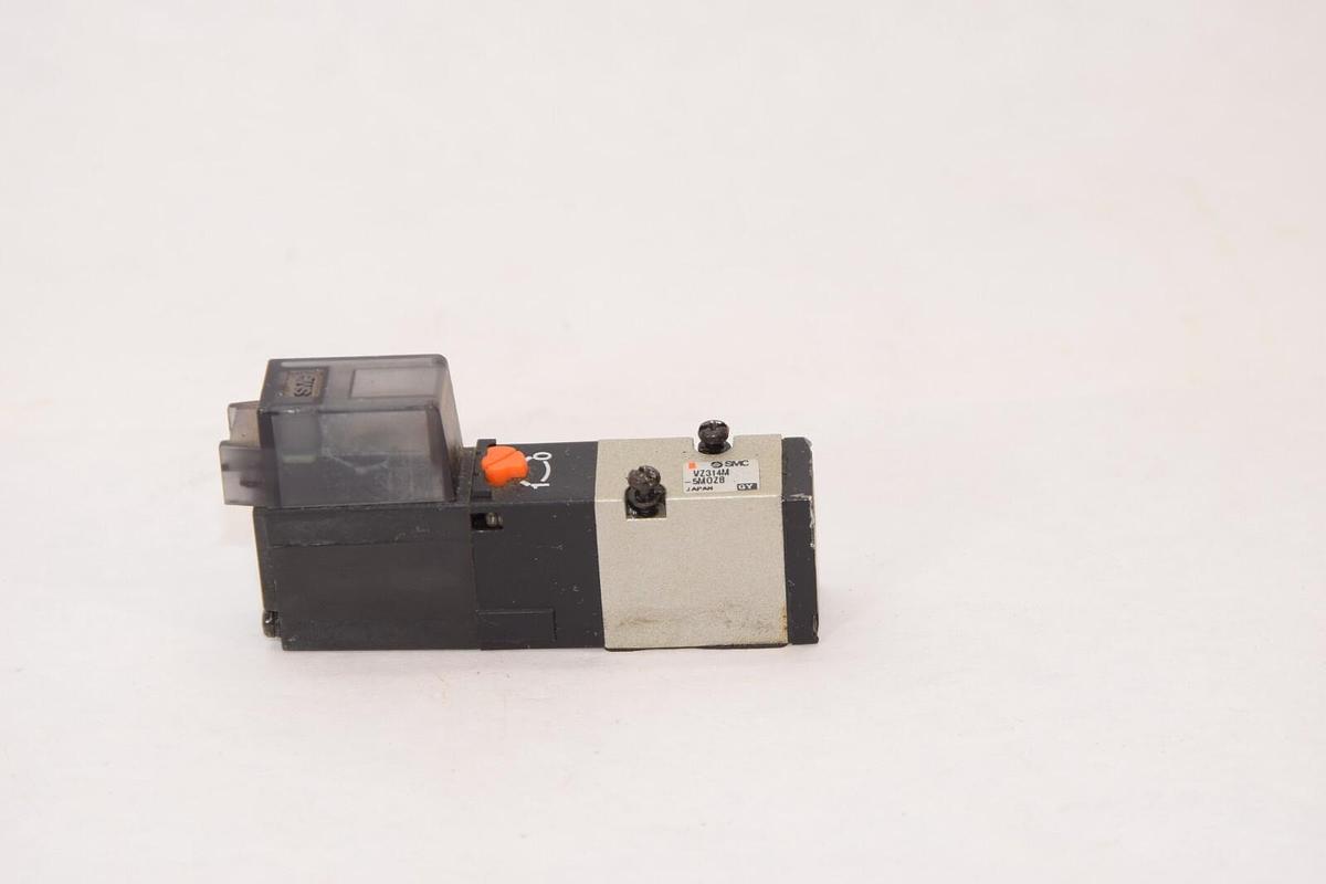Used SMC VZ314M-5M0Z8 24Vdc Solenoid Base Mount Valve
