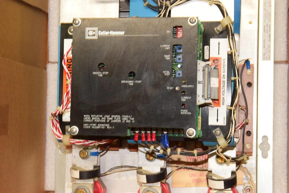 EATON Cutler Hammer Size 5 Soft Starter EA270PN W200M5CFC Advantage Sz 5 NEW