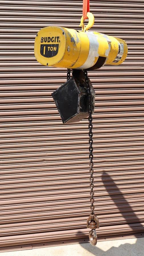 Used Budgit Chain Hoist 1 Ton 2000lb K-356-2 309826-87A  10" Chain Drop 230/460v 3ph