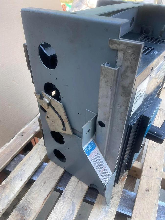 Used General Electric GE Power Breaker Circuit Breaker TS203F 2000a 2000 Amp Trip