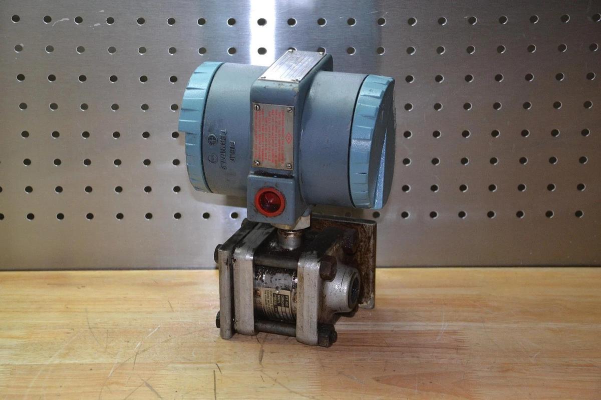 Used FOXBORO 823DP-I1P2TM7 823DPI1P2TM7 12.5-65 VDC 600psi TRANSMITTER