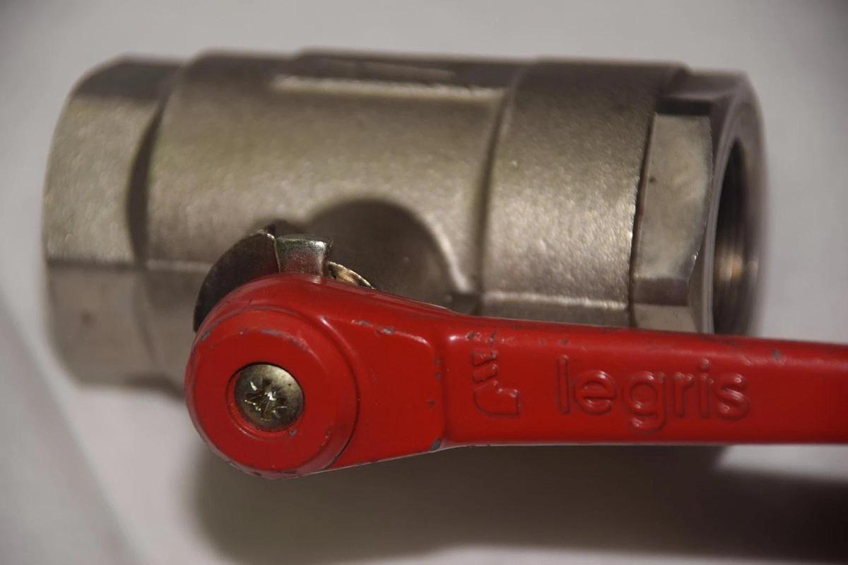 LEGRIS STAINLESS STEEL ONE WAY FLOW BALL VALVE 1" NPT NEW