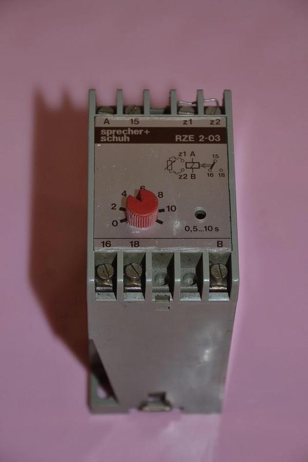 Used SPRECHER + SCHUH RELAY RZE 2-03 RZE2-03 0,5...10 S