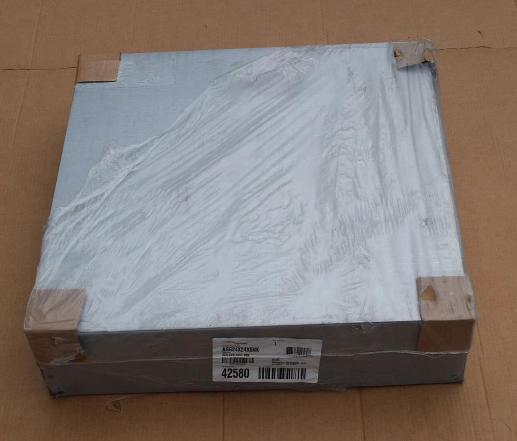 HOFFMAN  Enclosure SCR CVR PULL BOX  ASG24X24X6NK 24"X24"X6" (NEW)