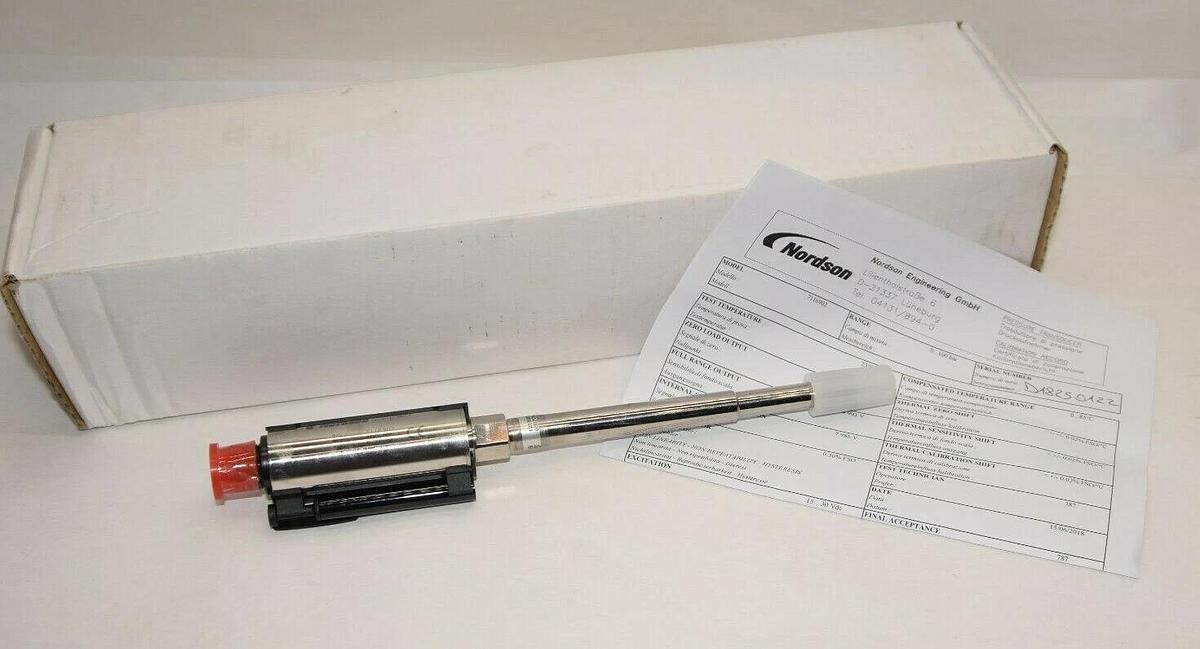 (NEW) NORDSON 7116902 D18250122 1215082 100 Bar 0-10Vdc Pressure Sensor