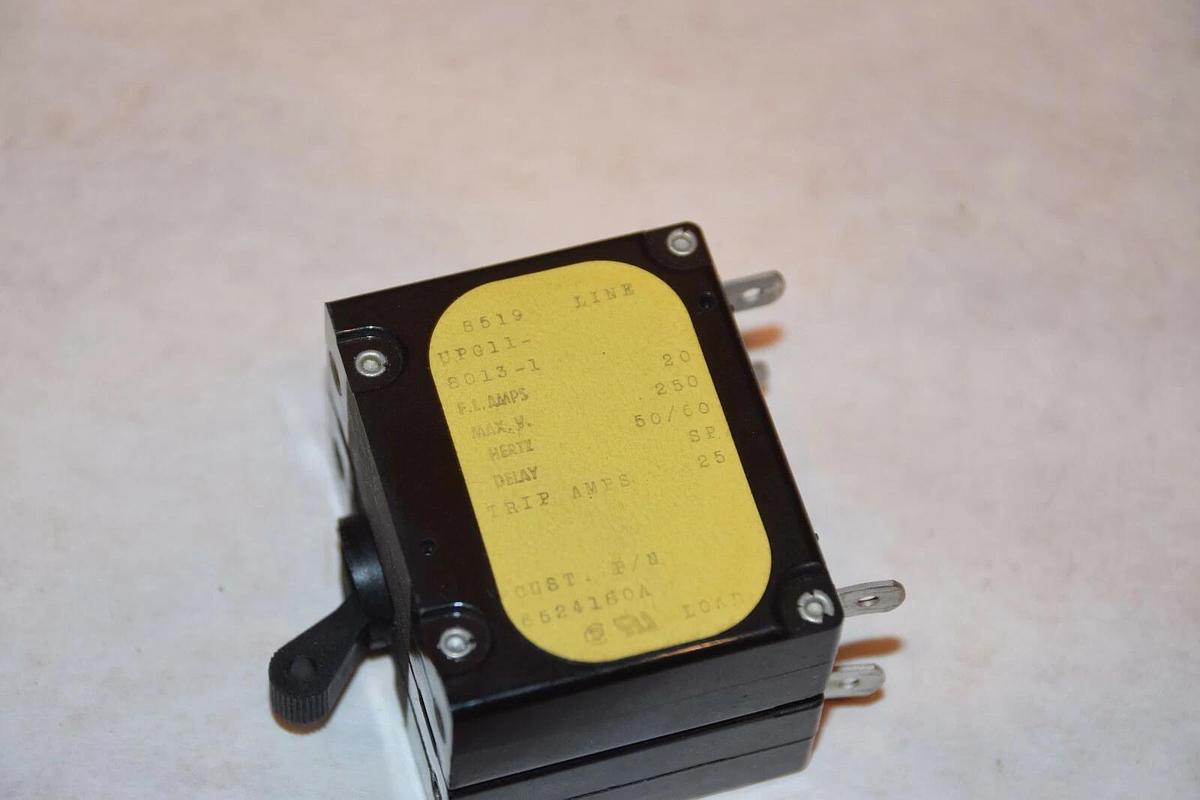 Used AIRPAX UPG11-8013-1 20 F.L.AMPS 25 TRIP AMPS 50/60Hz CIRCUIT BREAKER