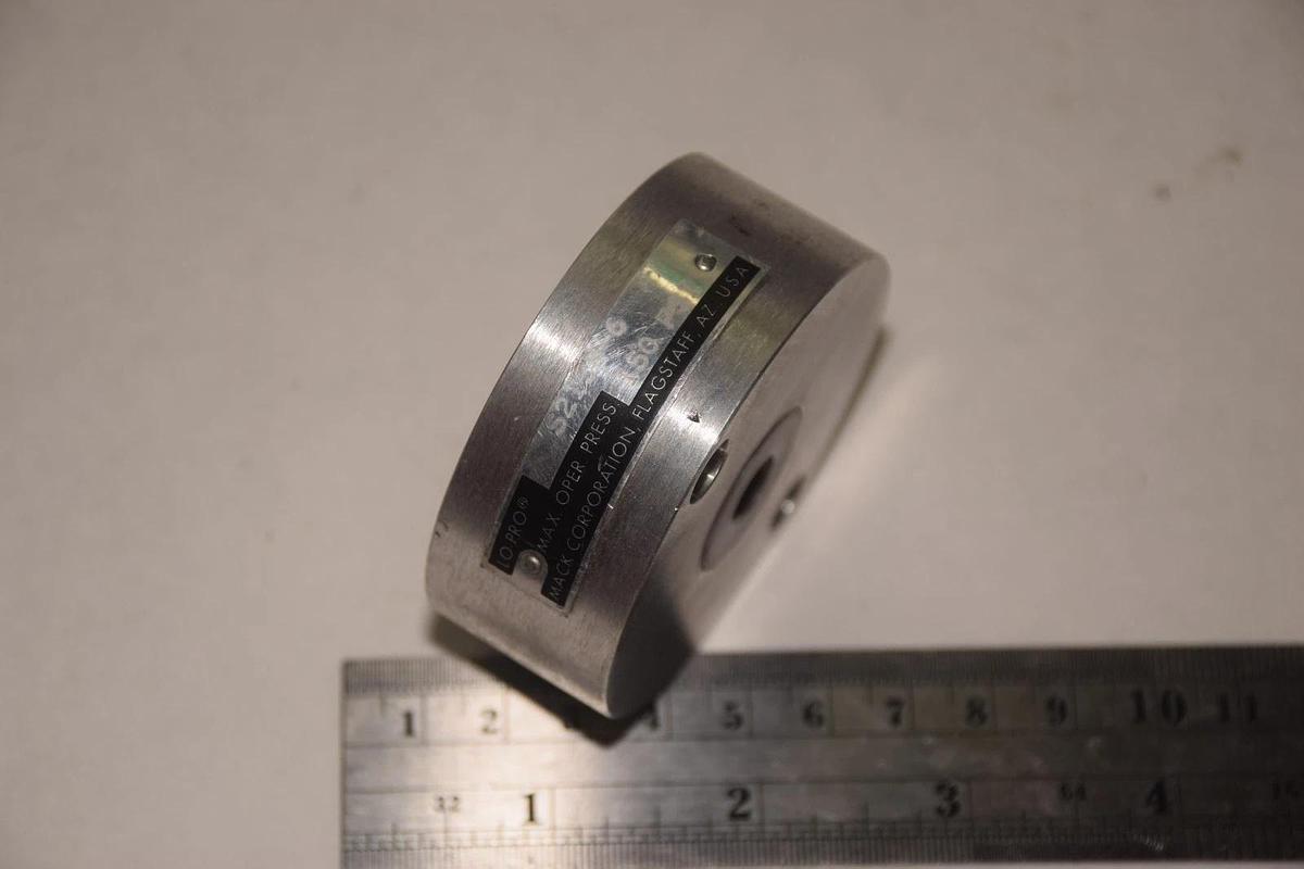 MACK CORPORATION LO-PRO S2138-6 150psi PNEUMATIC CYLINDER NEW