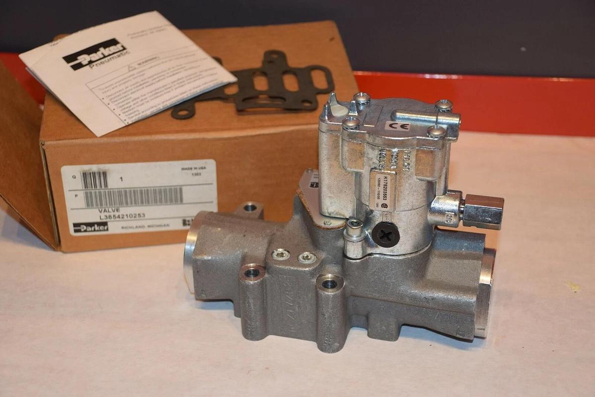 (New) Parker Schrader Bellows L3854210253 Valve Assembly
