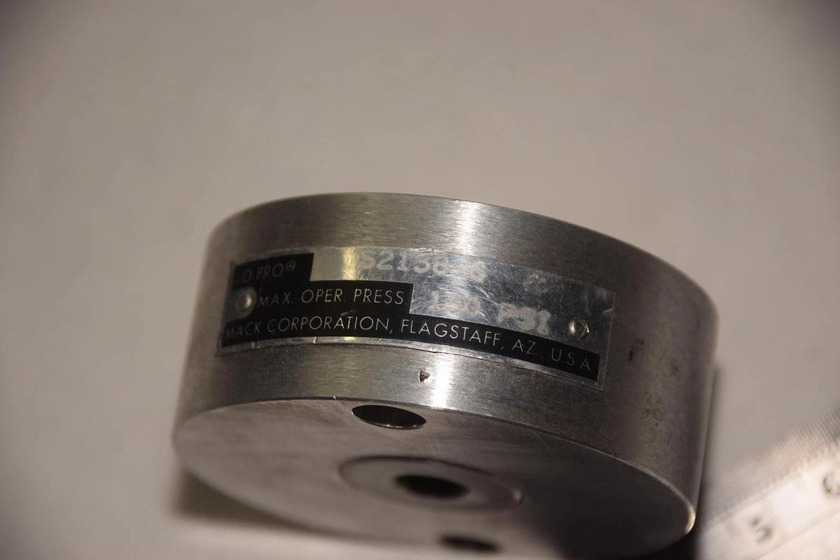 MACK CORPORATION LO-PRO S2138-6 150psi PNEUMATIC CYLINDER NEW