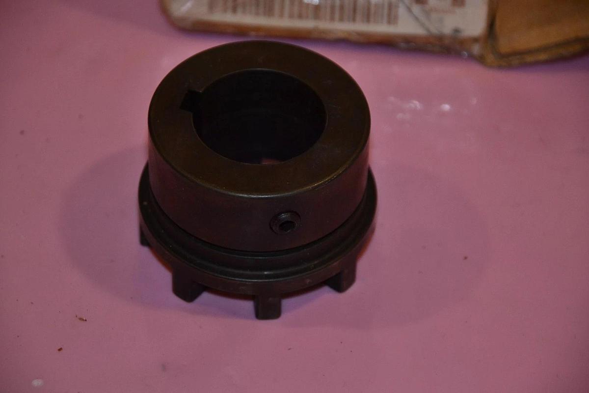 BEARINGS & POWER TRANSMISSIONS QUICK FLEX QF15 1 3/8" QF15X106 NEW