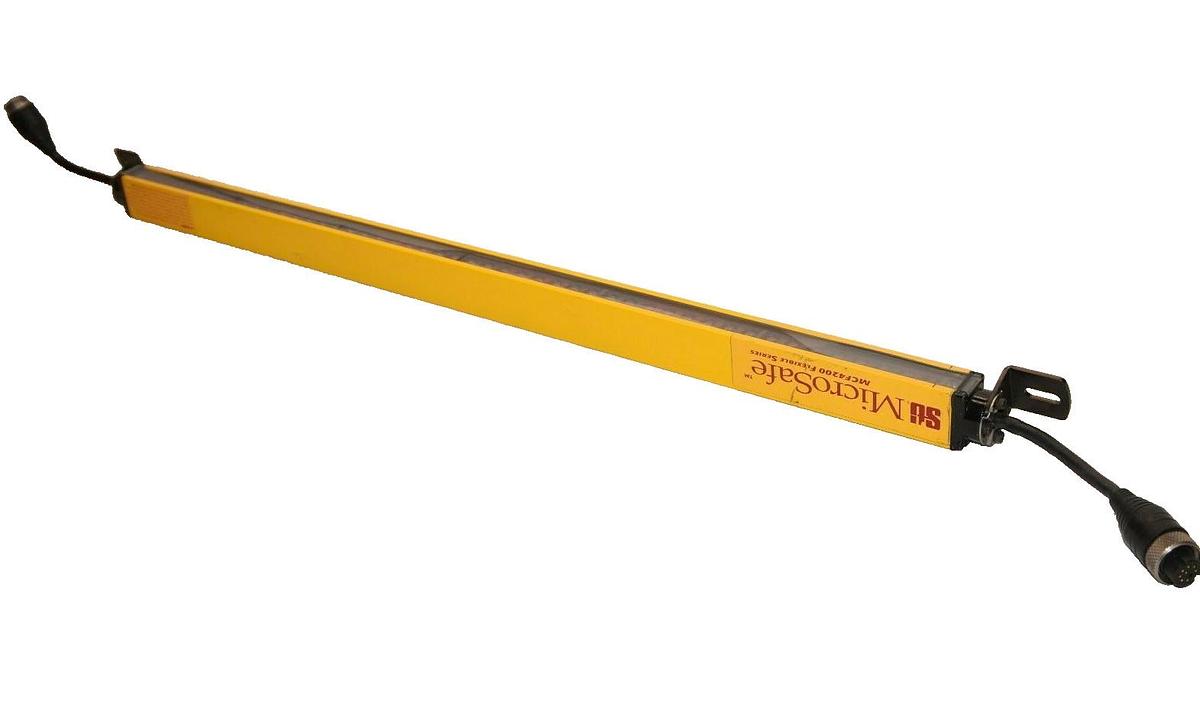 Used STI MICROSAFE Transmitter Light Curtain MCF4224X-2 MCF4224X2