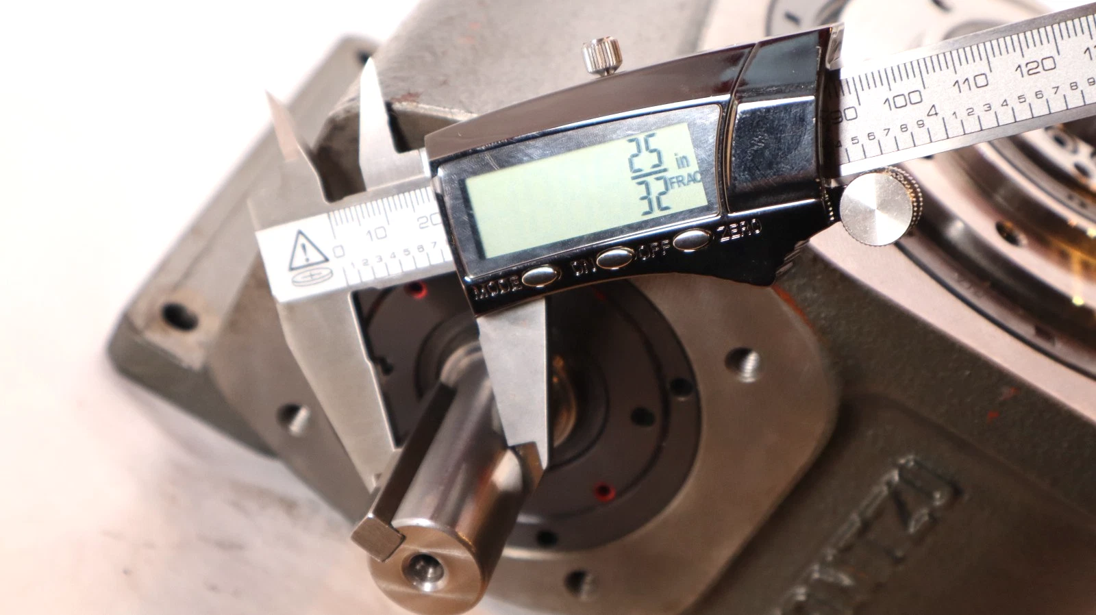 Used Tantzu R070A042702R 25/32" Shaft Table Model Gearbox