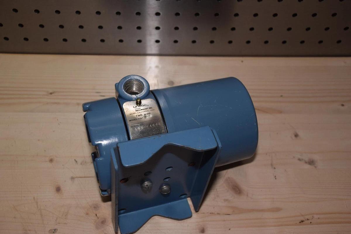 Rosemount ( 0-14 PH ) 1181PH Two Wire Transmitter 1181 Lcd RTO 23122-00 (New)