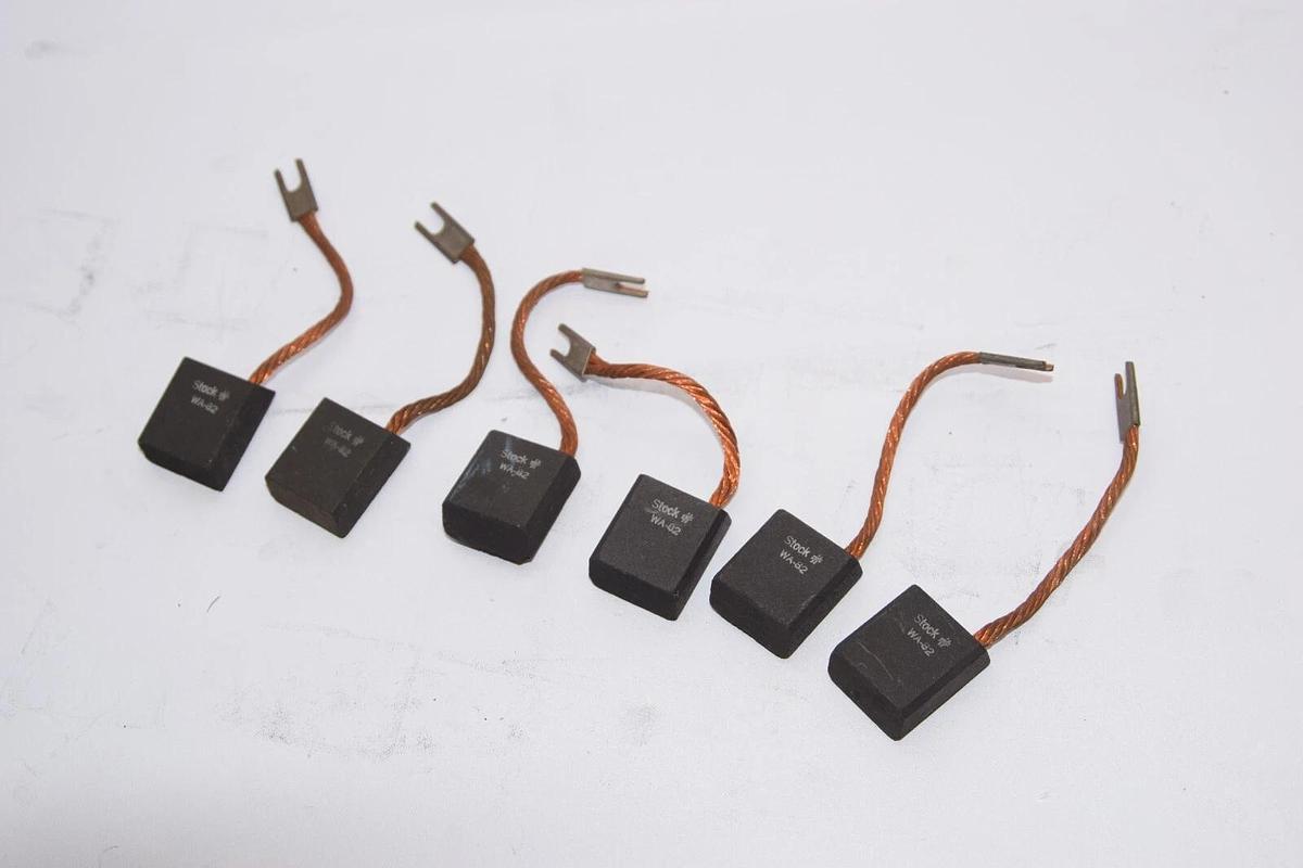 (NEW - Lot of 6) HELWIG WA-82 WA82 1" x 1/2" Carbon Brush