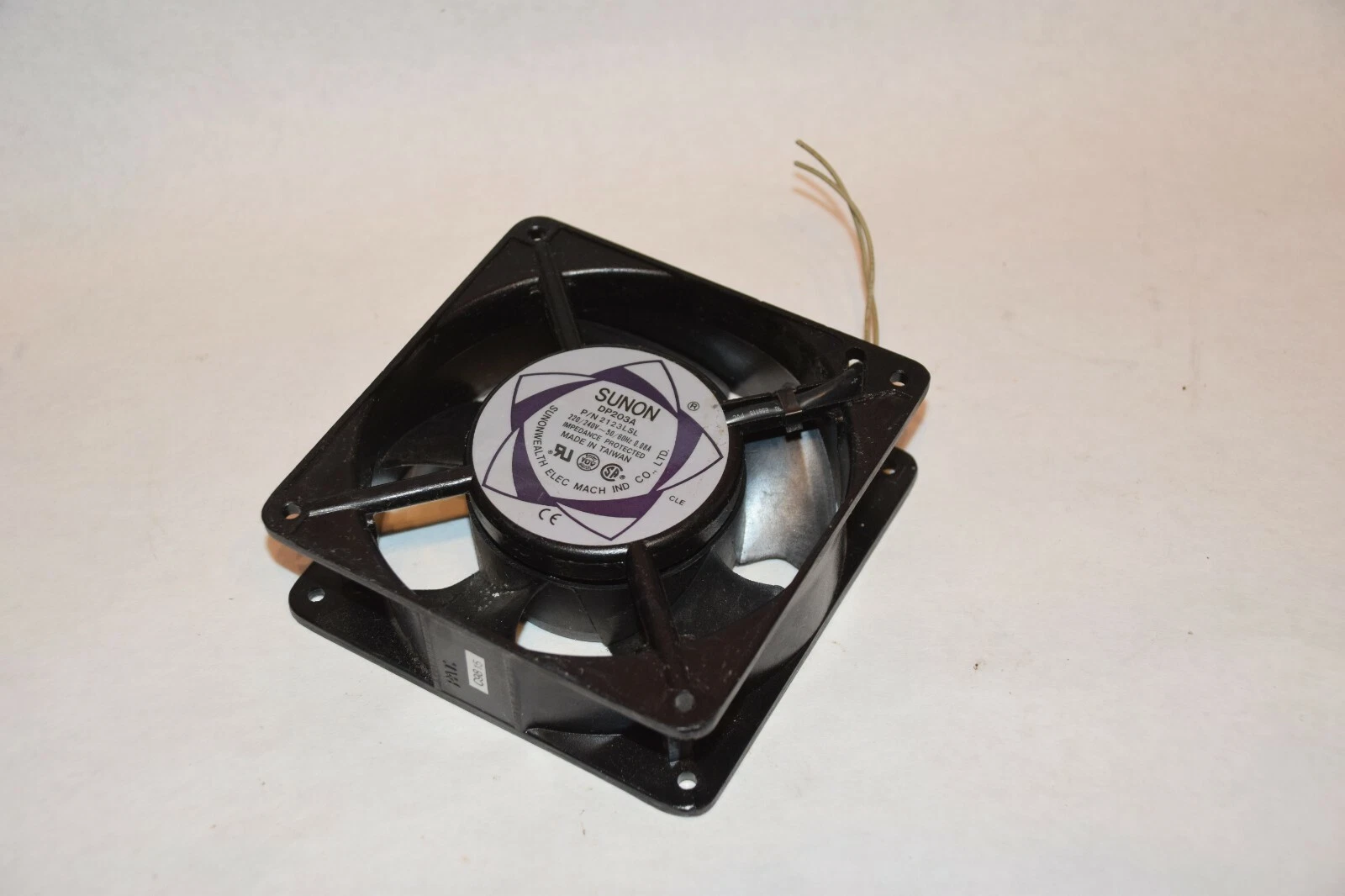 Used SUNON DP203A 2123LSL 220/240V 50/60Hz 0.08A AXIAL FAN