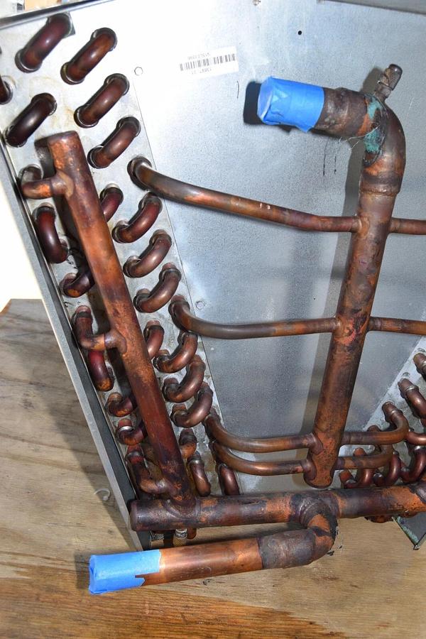 Used Liebert Corporation  Condenser Coil 5000-4 50004 N15L03396