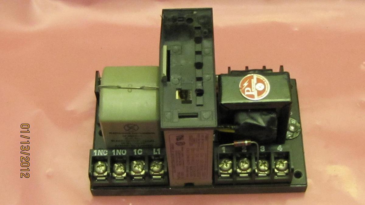 Used Allen Bradley Photoswitch Division  60-1480 601480 60 1480