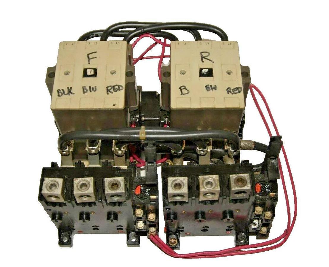 Used SIEMENS-ALLIS  Reversing Contactor CXL30*3 120V Model D OLR0253 Size Sz 3