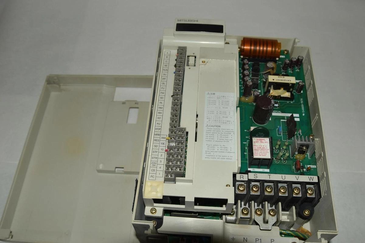 Used Mitsubishi Freqrol A200 Inverter Drive Model FR-A220E-11k-TF  15Hp ac drive