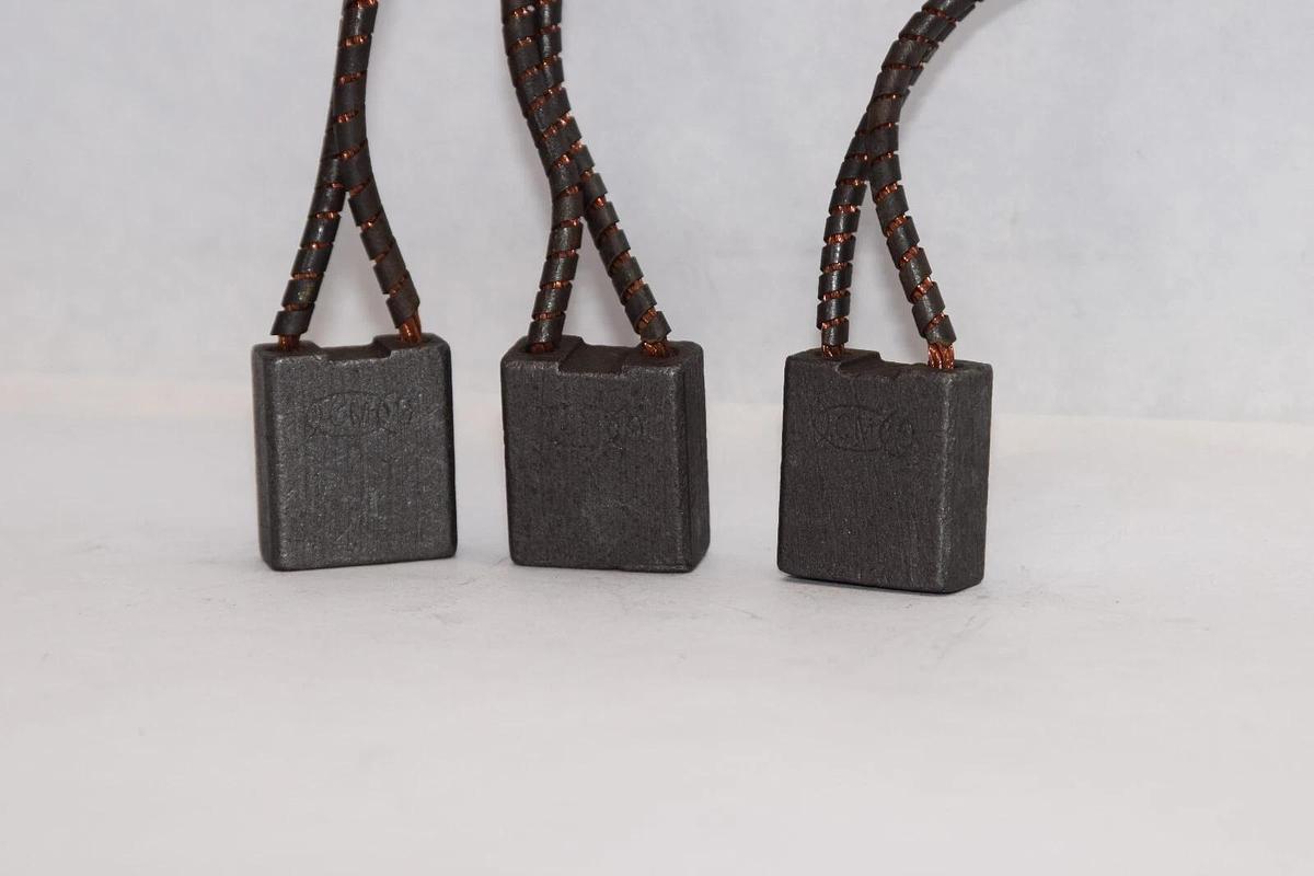 CM9 Carbon Motor Brush Brushes CM 9 1" x 7/8" x 7/16"  (NEW - Lot 3)