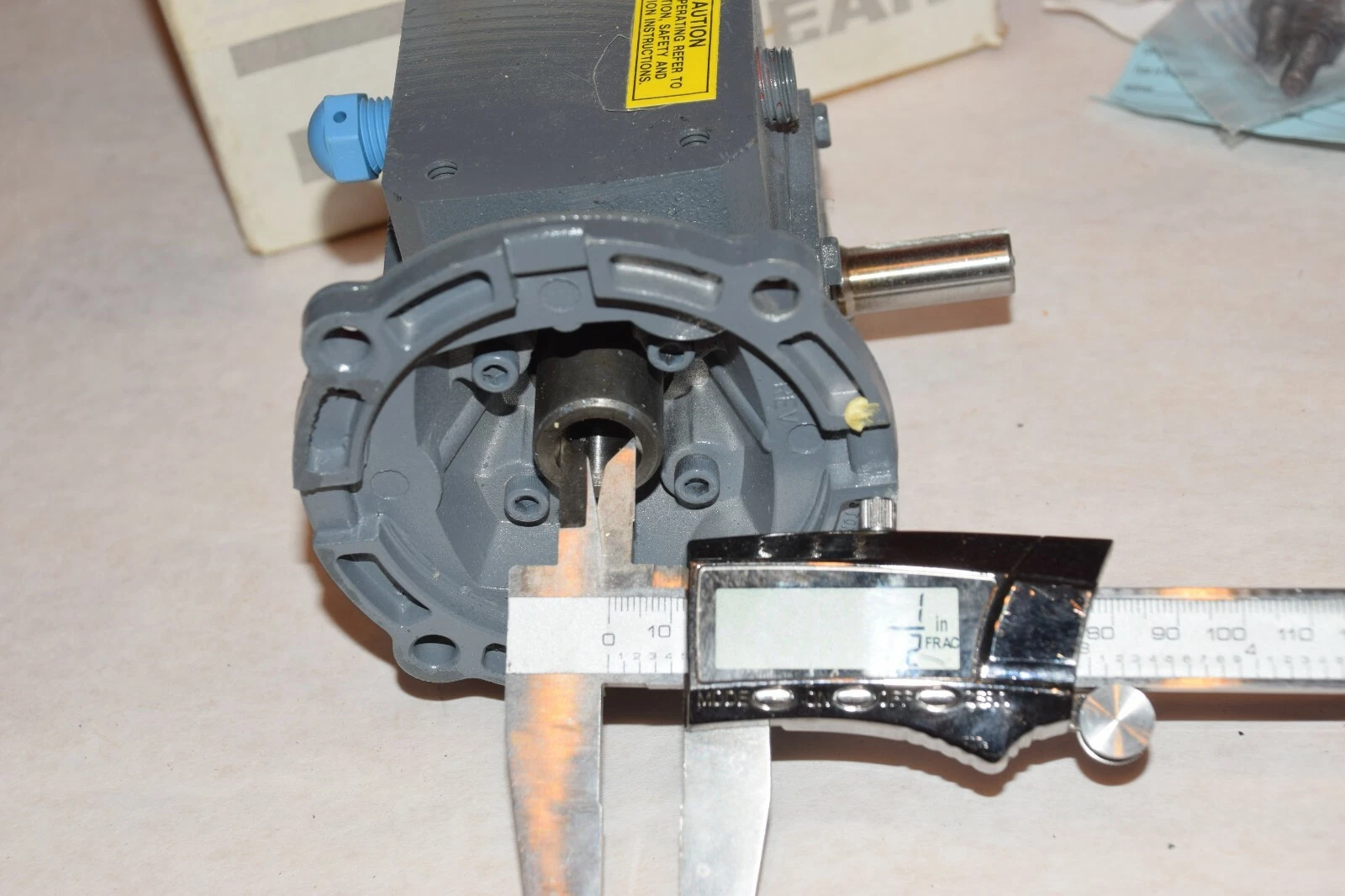 NEW BOSTON GEAR F710-30-B4-J F710-30-B4-J 30:1 .15HP RATIO GEAR SPEED REDUCER