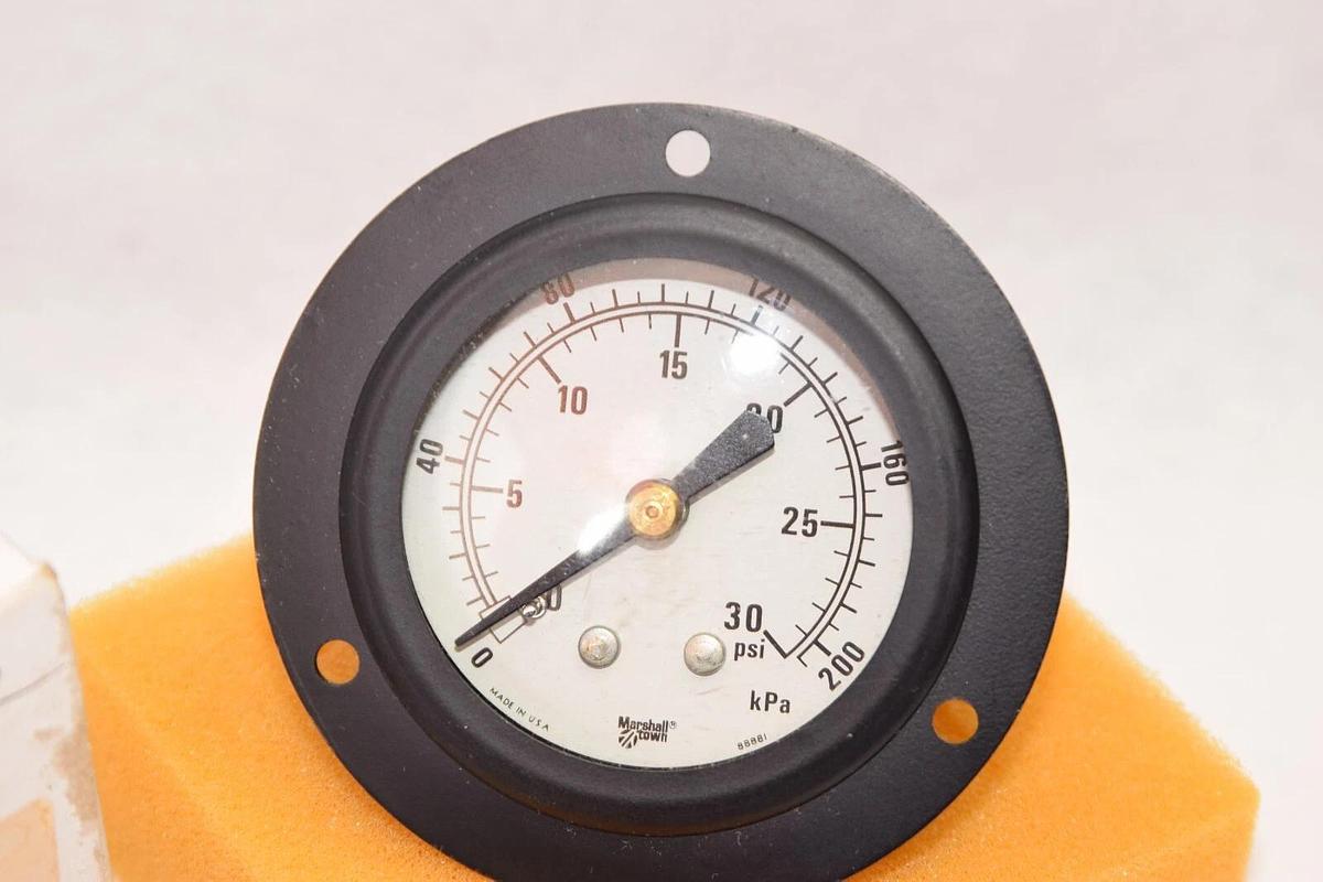 (NEW) MARCH INSTRUEMNT J0642M-002 1.5" Face 0-30psi 1/8" NPT Pressure Gauge