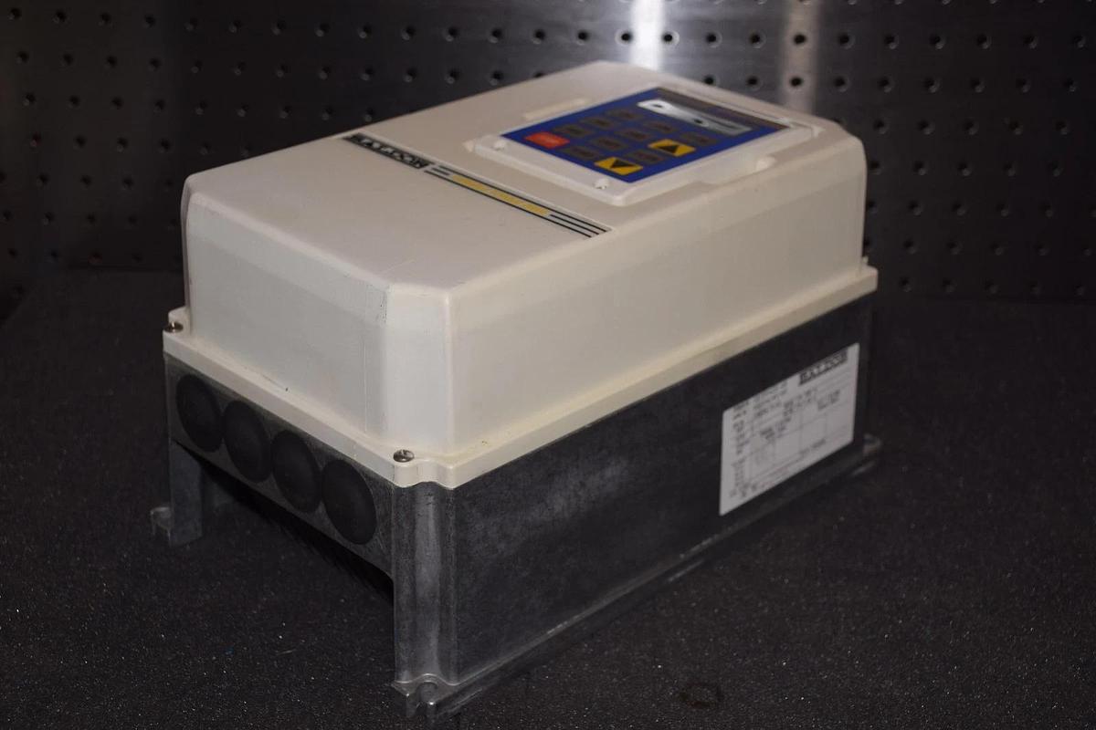 Baldor Reliance  ID15V403-WR VFD, 460V, 3PH, 3HP, AC Drive IN0827E40, Wash Down