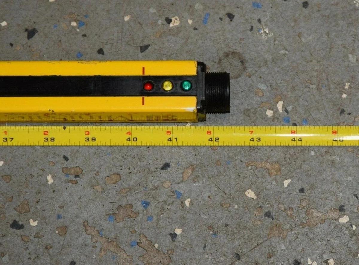 Used STI  Light Curtain Transmitter MS4340BX 1-30' Range MiniSafe MS430042687-0400