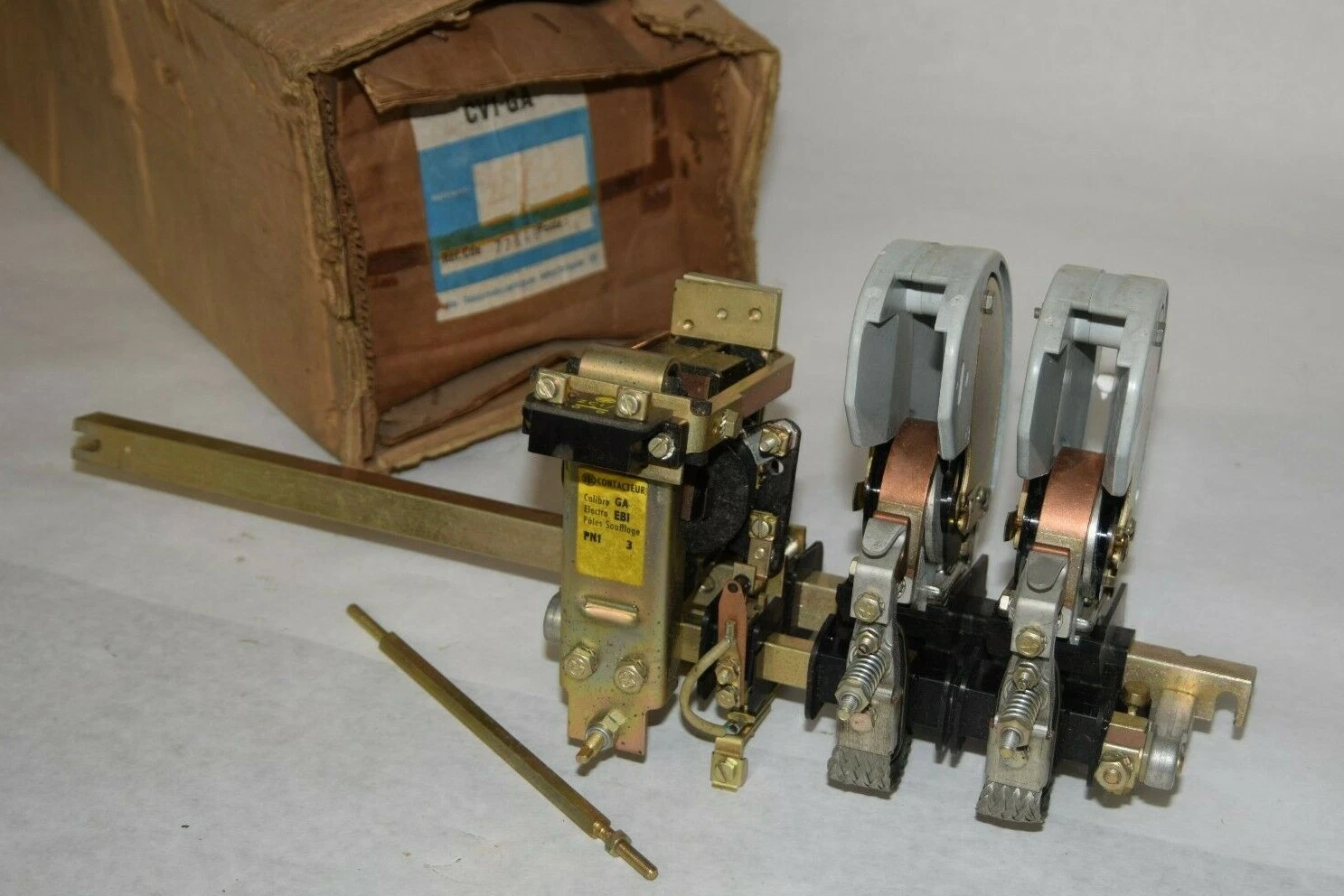 (NEW) TELEMECANIQUE CV1-GA CV1 GA 77678 PN1 3 Contact