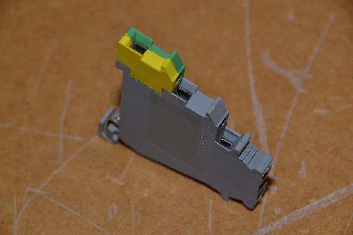 (BOX OF 50) PHOENIX CONTACT DOK 1,5 TERMINAL BLOCK NEW