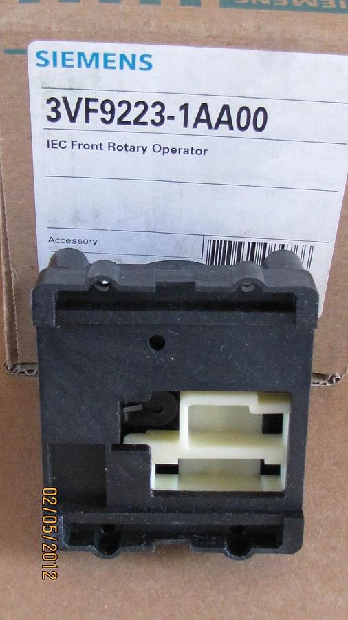 SIEMENS IEC FRONT ROTARY OPERATOR KNOB SWITCH 3VF9223-1AA00 3VF92231AA00 NIB