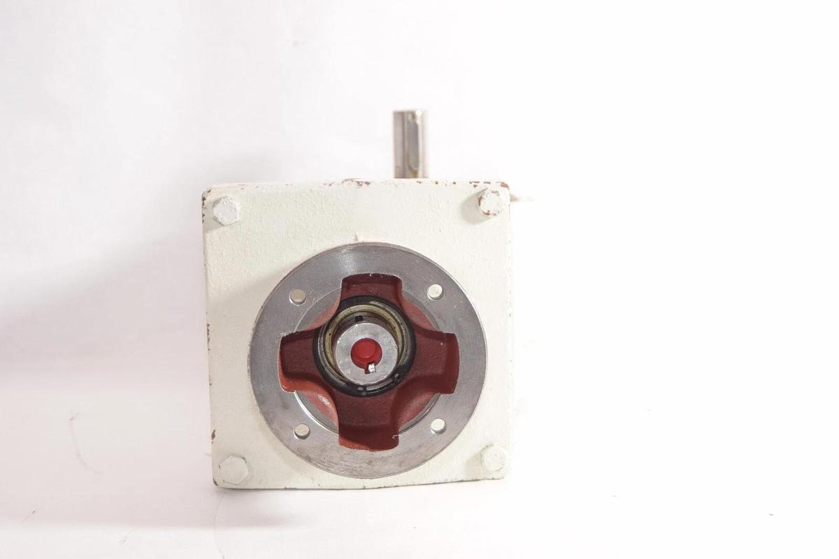 Used LENZE GKR04-2N VBR 1B 3 A GKR04-2N VBR1B3A Gear Motor