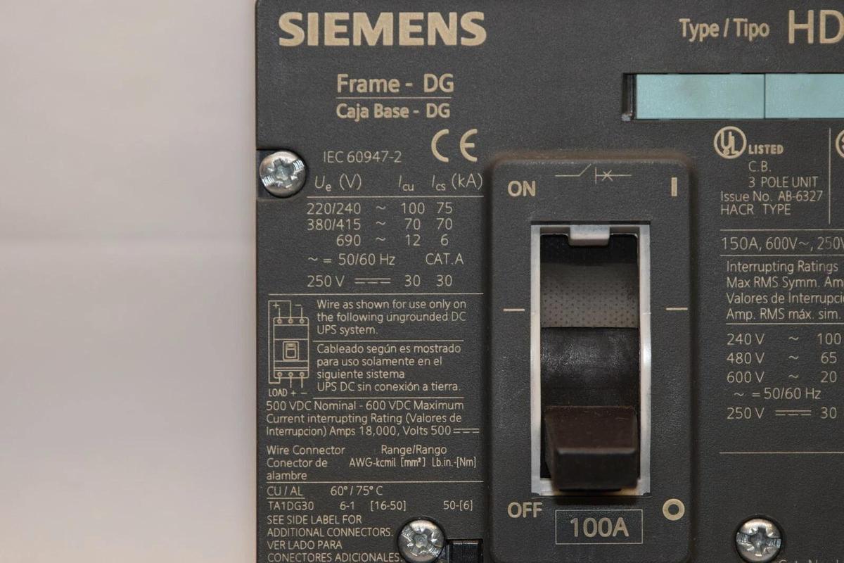 SIEMENS HDX3B100 CIRCUIT BREAKER 600V 100 Amp 3P 100A 100A HDGA (NEW)
