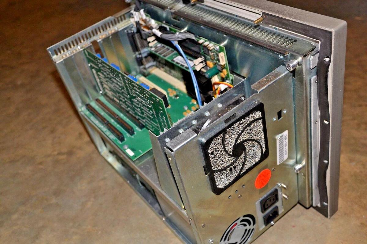 Used XYCOM 3512-KPM 12.1 INCH COLOR OPERATOR INTERFACE